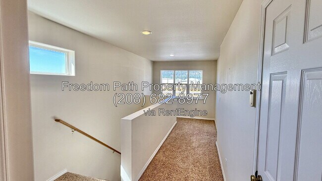 Building Photo - 2918 N Boyer Ave