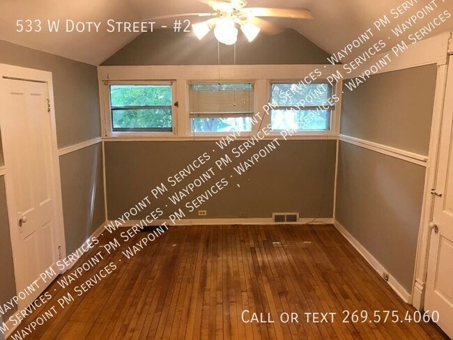 Building Photo - 533 W Doty St