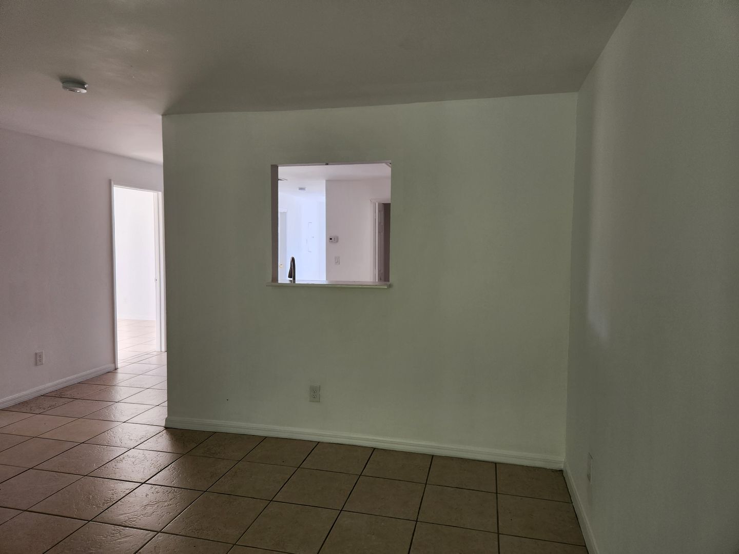 Building Photo - LO 4770-4772 Jordan Ave S