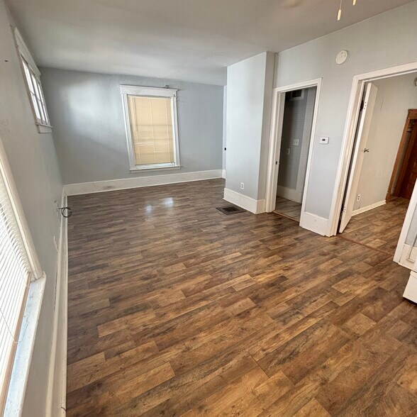 Building Photo - 313 Rumsey Ave