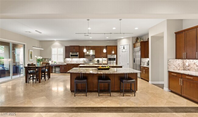 Building Photo - 21 Grand Masters Dr