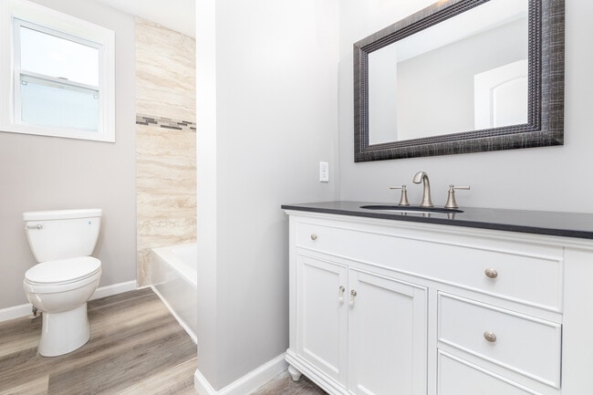 Building Photo - 81 Main St