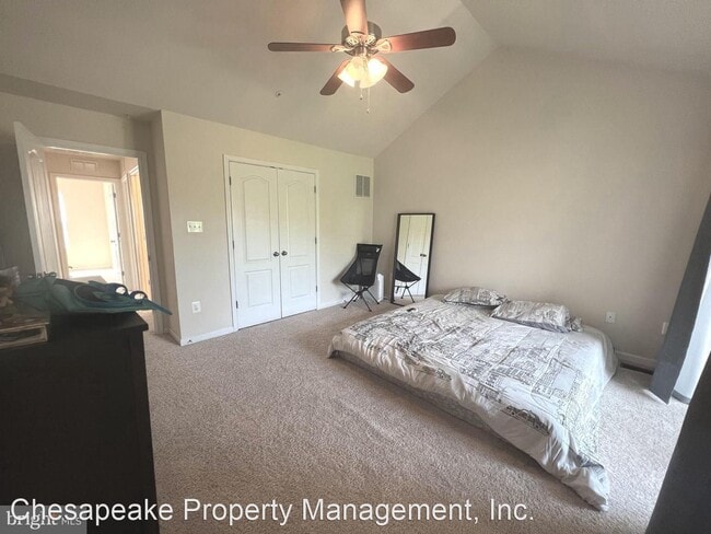 Building Photo - 3 br, 3.5 bath House - 1009 Red Clover Road