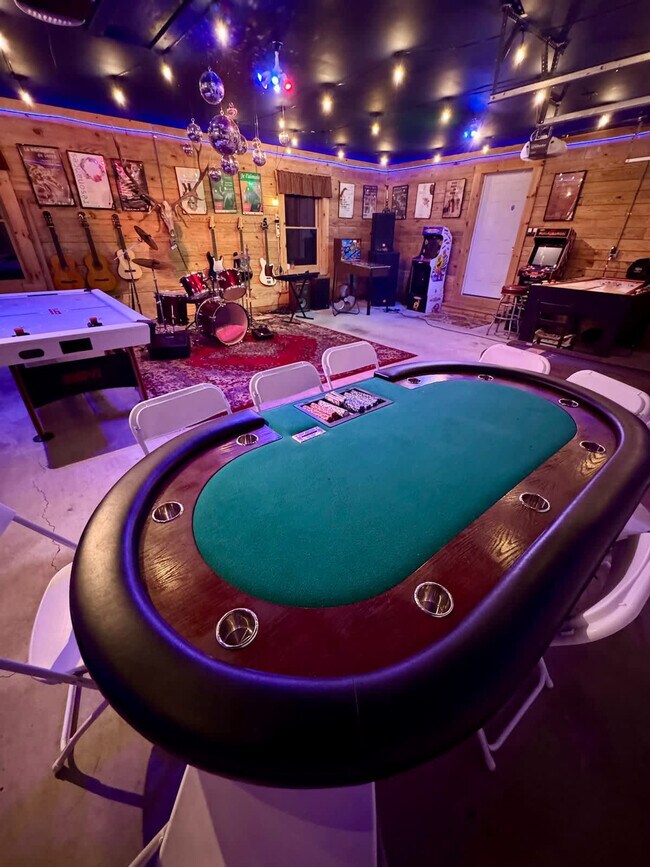 Building Photo - 7223 Ferry Rd