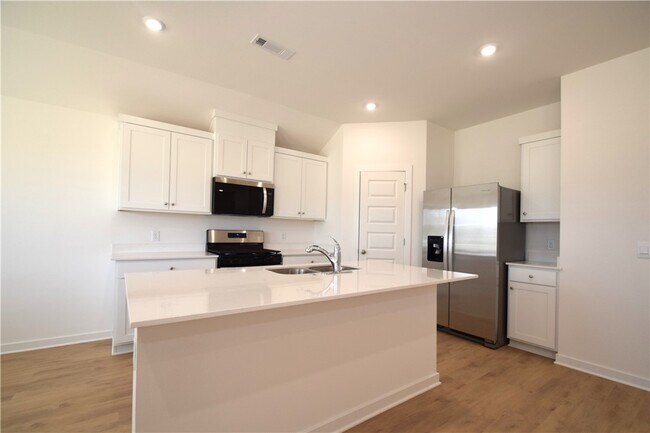 Building Photo - 572 Colorado St