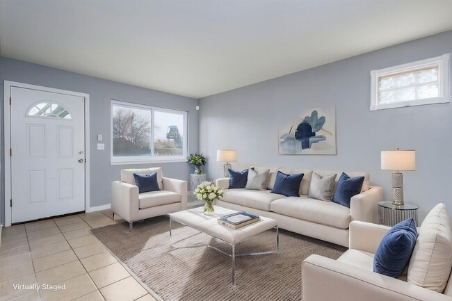 Building Photo - 13679 Sidonie Ave