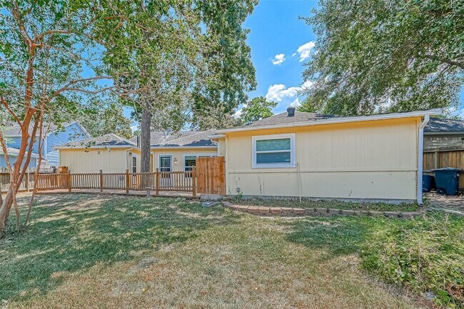 Building Photo - 5507 Enchanted Timbers Dr