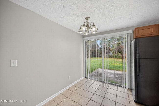 Building Photo - 726 Perryman Ln W