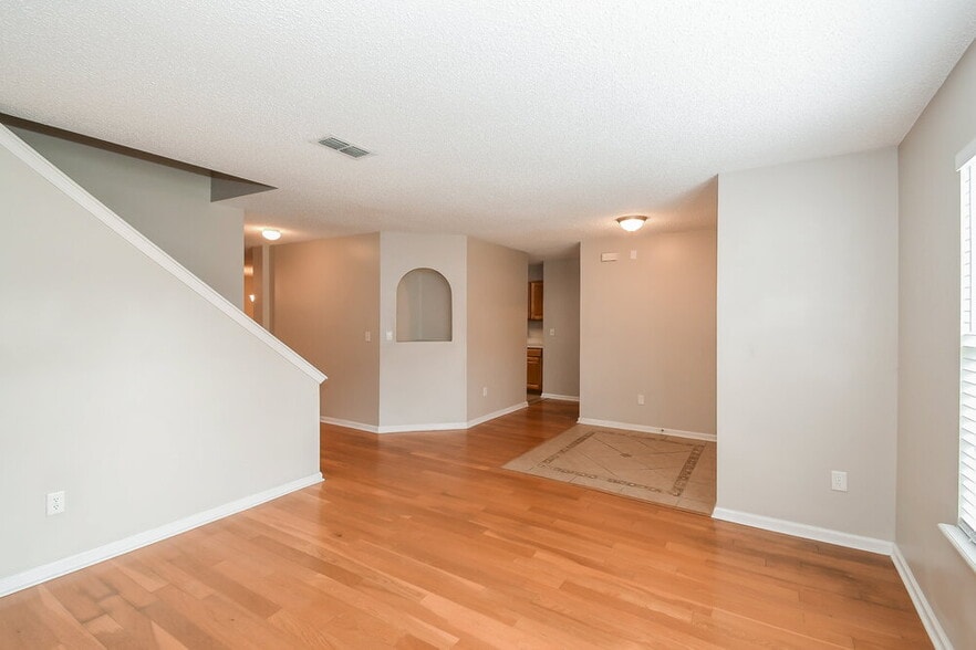 Building Photo - 13558 Ashford Wood Ct W