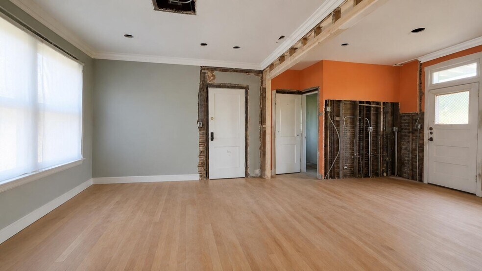 Building Photo - 4763 N Manor Ave