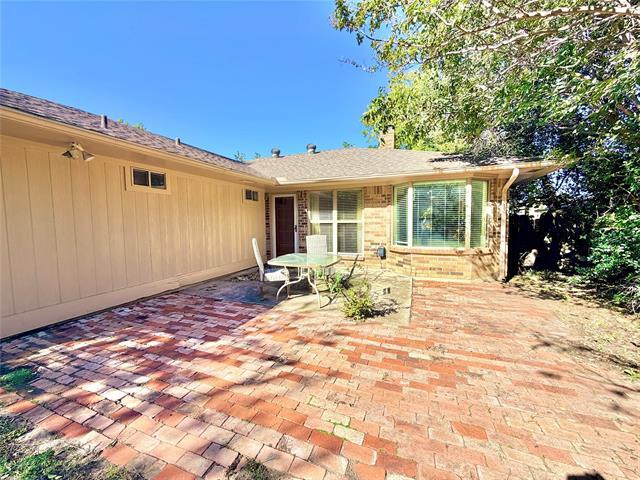 Building Photo - 1821 Broadway St