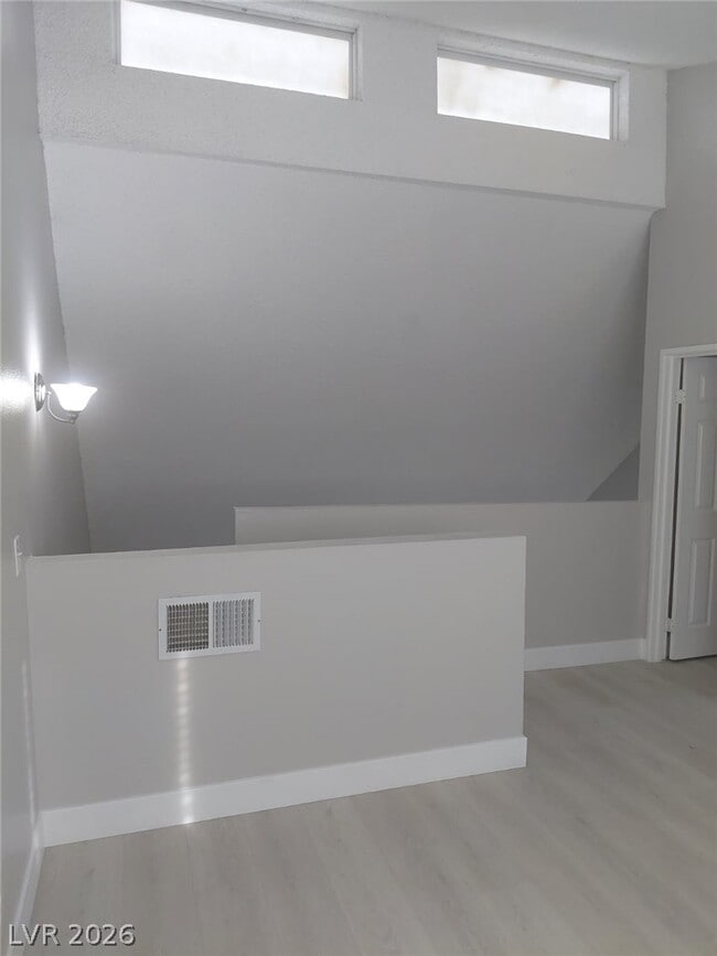 Building Photo - 5228 Garden Ln