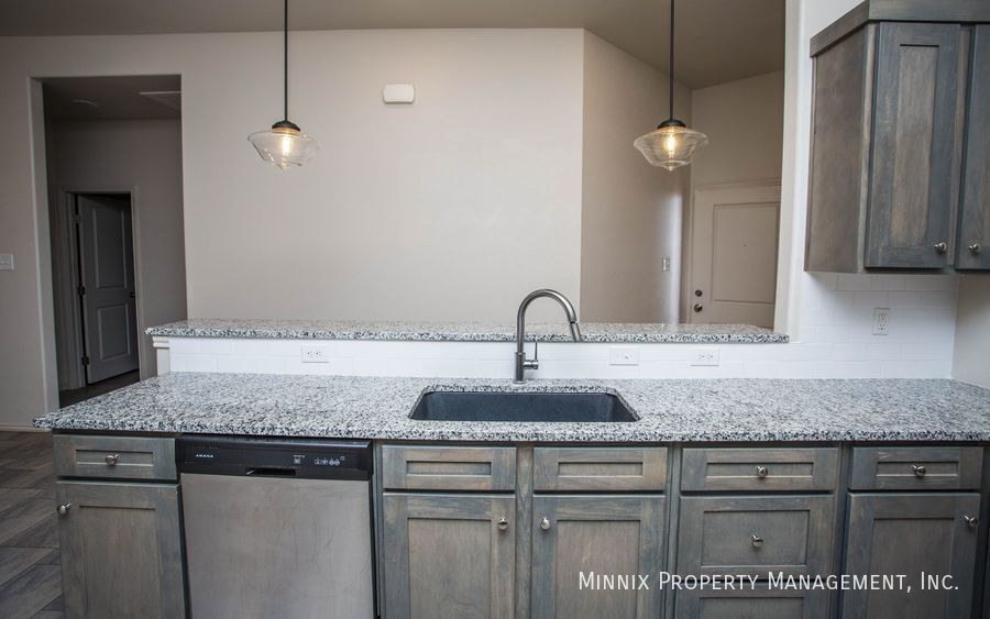 Building Photo - 1144 N 7th St