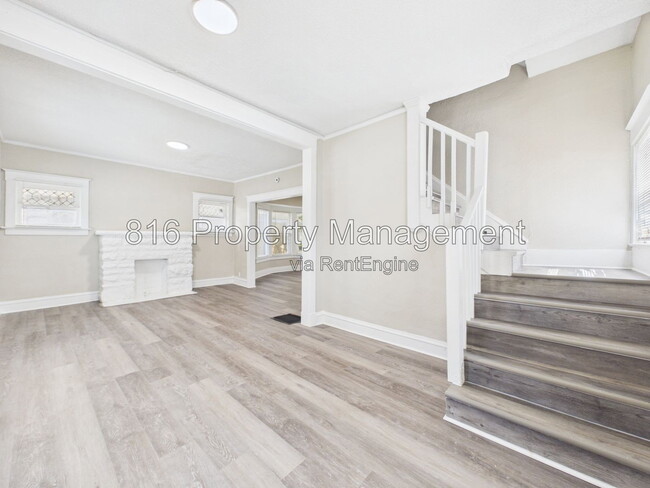 Building Photo - 3205 E 31st St