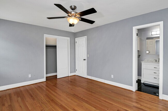 Building Photo - Prime Location! Beautiful Home Only Minutes to The Vista & Downtown