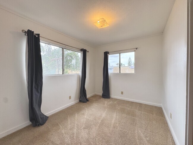 Building Photo - 2886 Liholani St