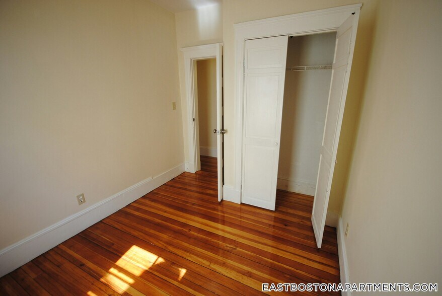 Building Photo - 119 Lexington St