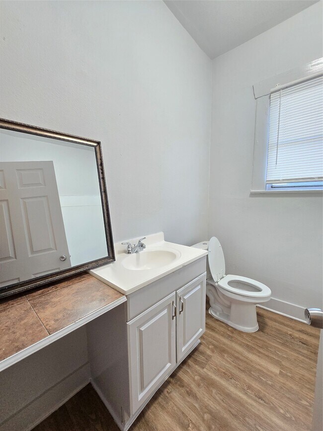 Building Photo - 6910 Avenue K