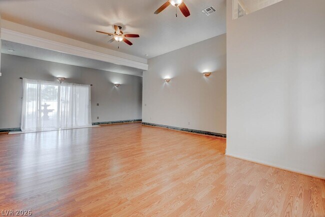 Building Photo - 4880 Dorrell Ln