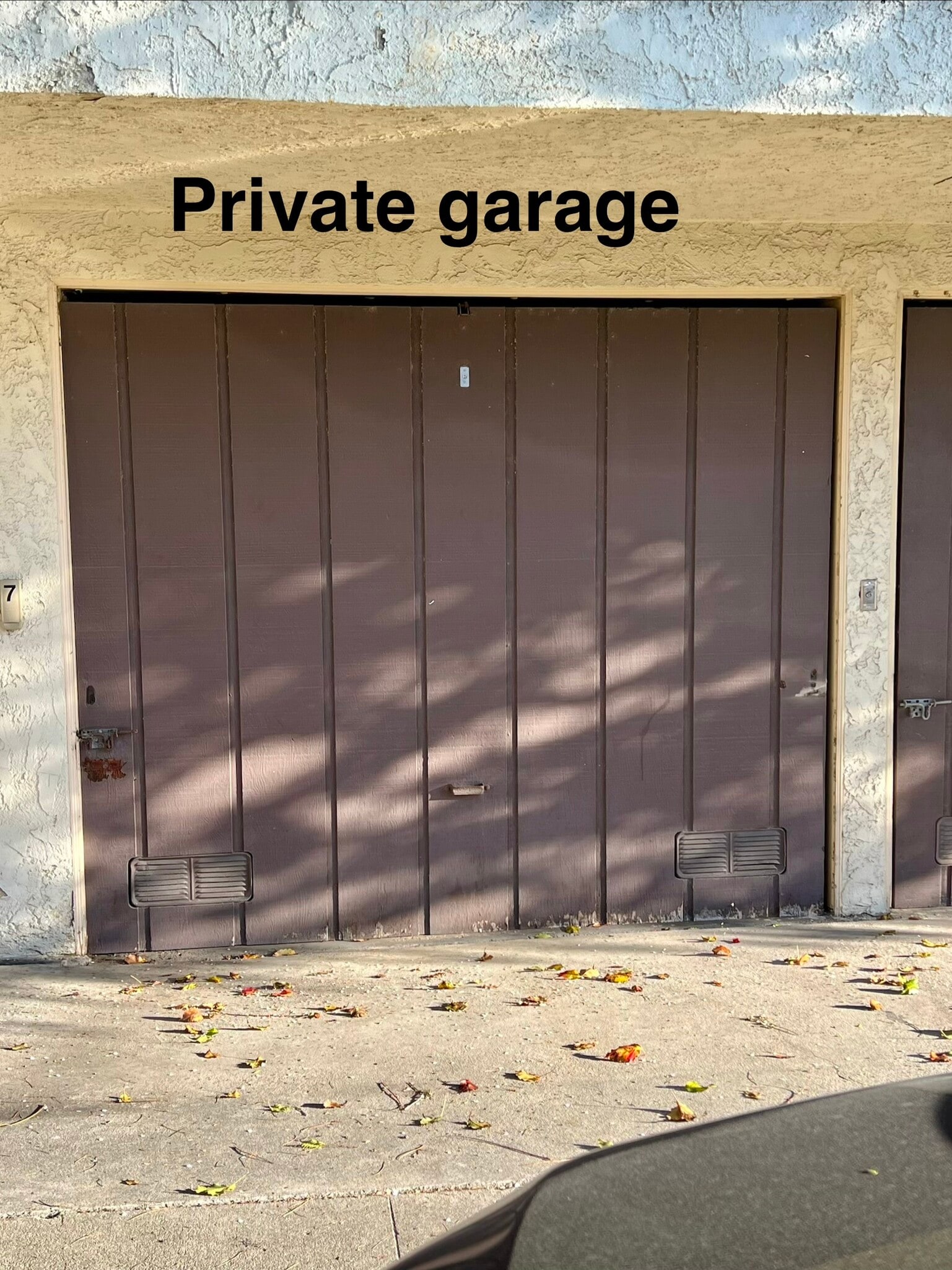 Private garage - 608 Idaho Ave