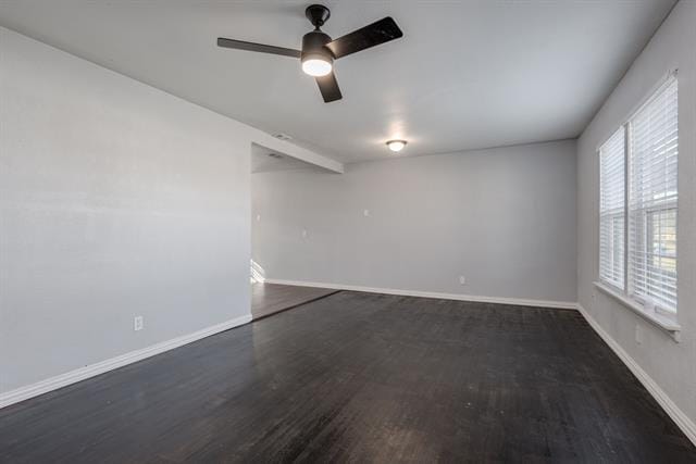 Building Photo - 2824 Lockhart Ave