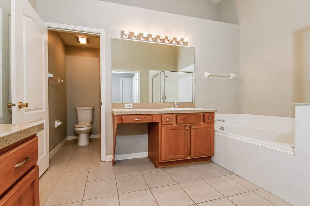 Building Photo - 11427 Misty Isle Ln