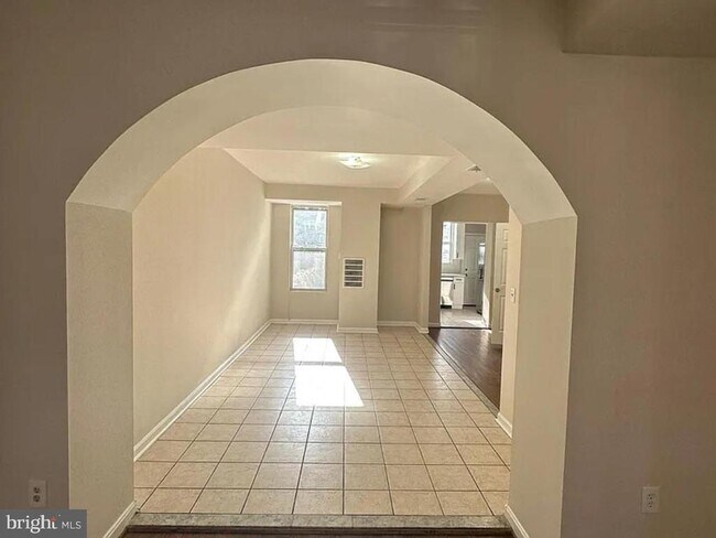 Building Photo - 1308 Randolph St NW