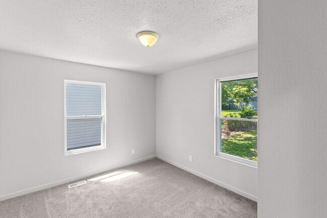 Building Photo - 47 St Henry Dr