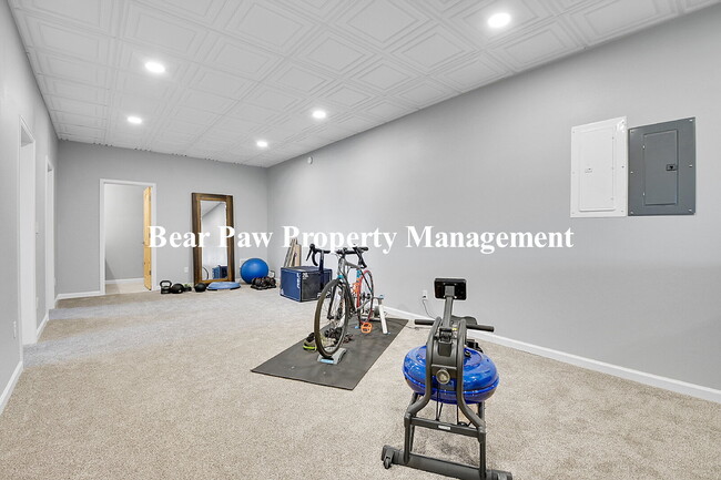 Building Photo - "Experience Mountain Living at Its Finest ...