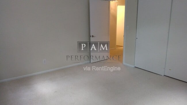 Building Photo - 13350 W Bluemound Rd