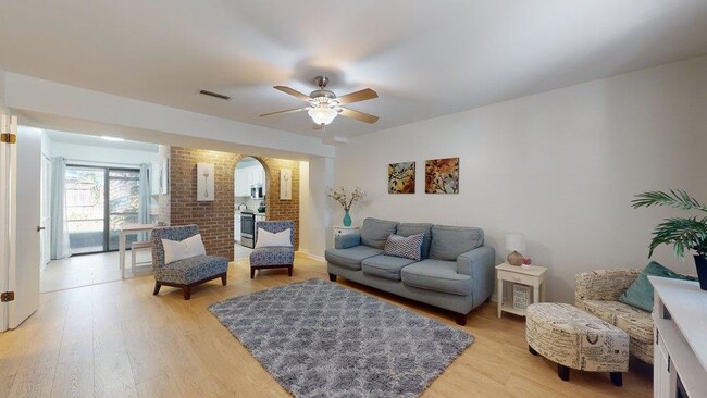 Building Photo - 616 Bowers Ln