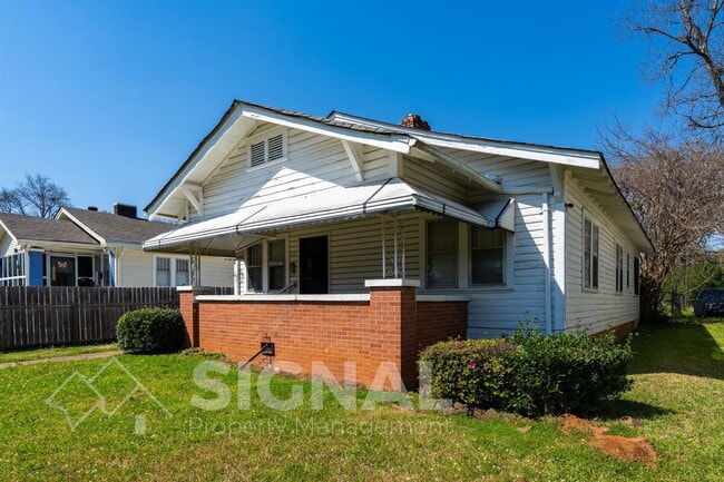 Building Photo - 1618 51st St W