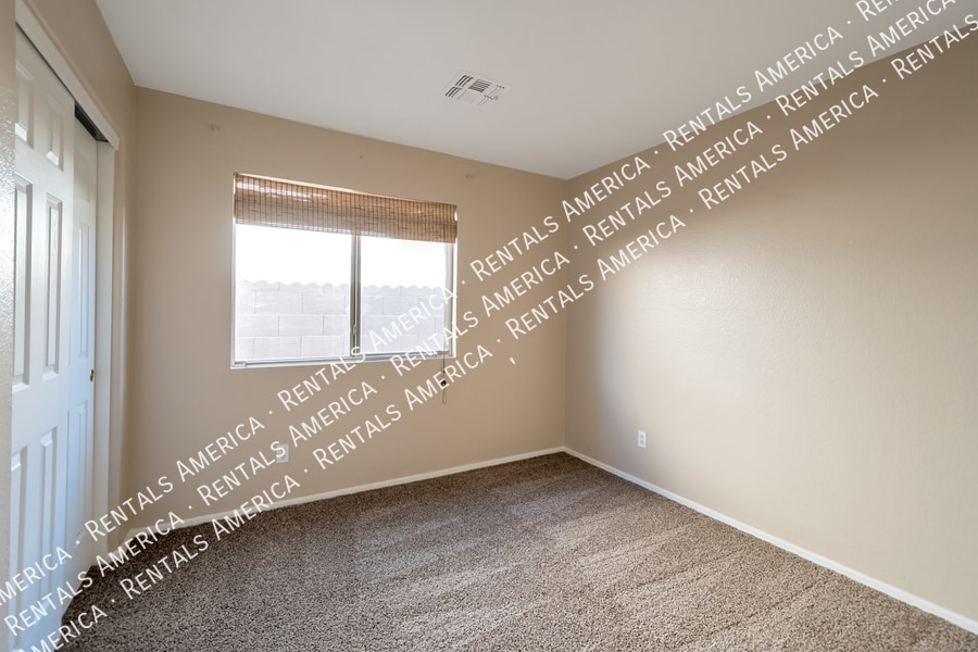 Building Photo - 30740 Maple Chase Dr