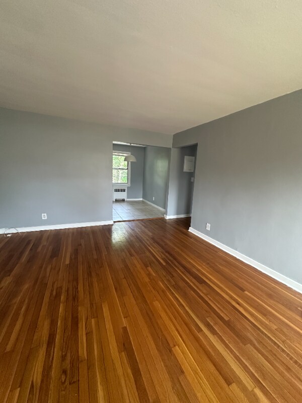Building Photo - 800 tutor Ct