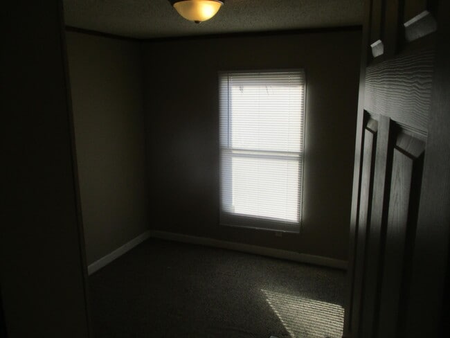 Building Photo - 315 Belew St