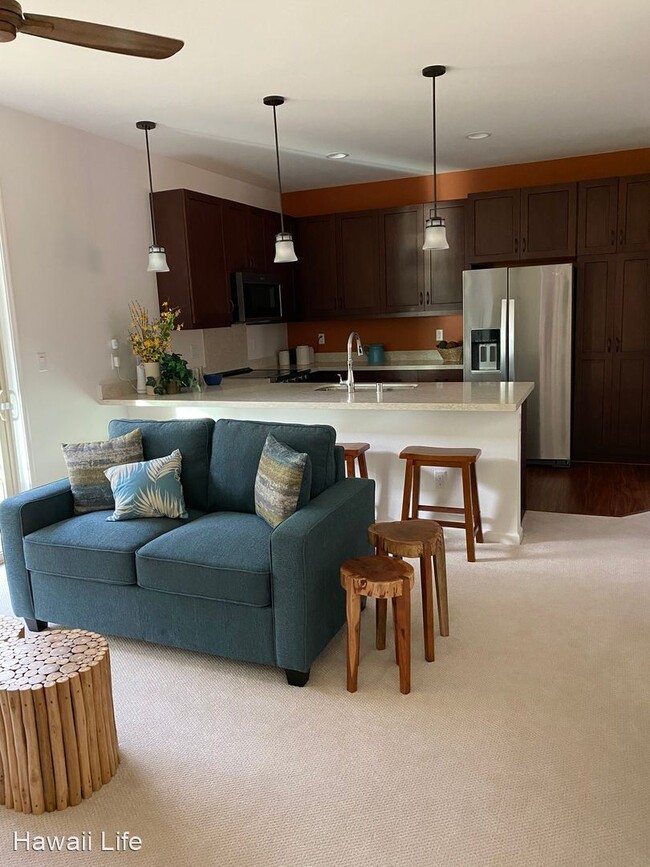 Building Photo - 4 br, 2.5 bath House - 84-88 Maiola St #47