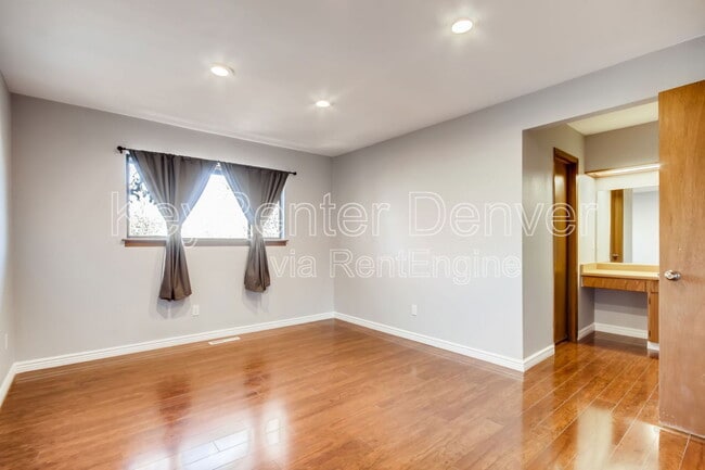 Building Photo - 11527 E Highline Pl