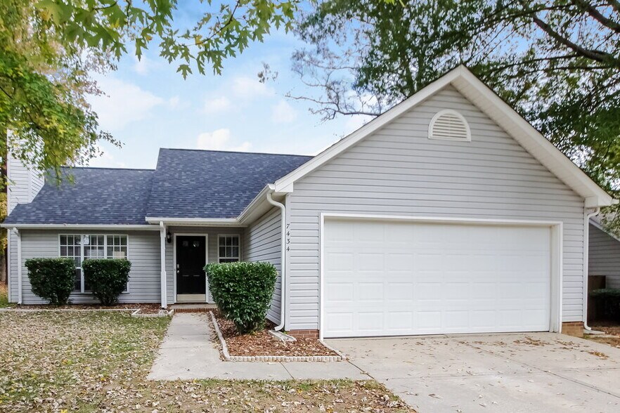 Primary Photo - 7434 Crestside Ln