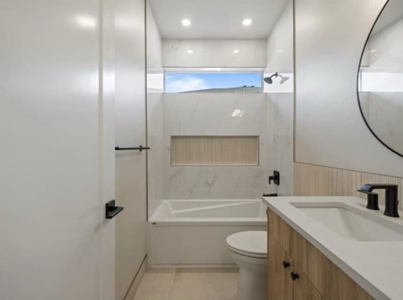 Building Photo - 2932 Tarragon Ave