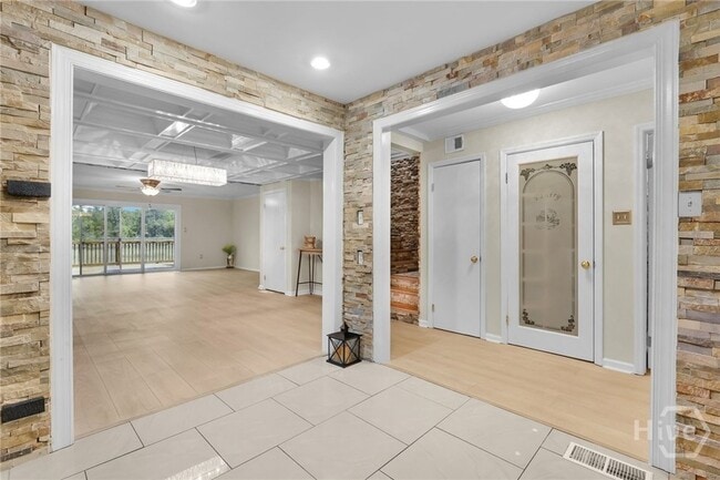 Building Photo - 12502 Apache Ave