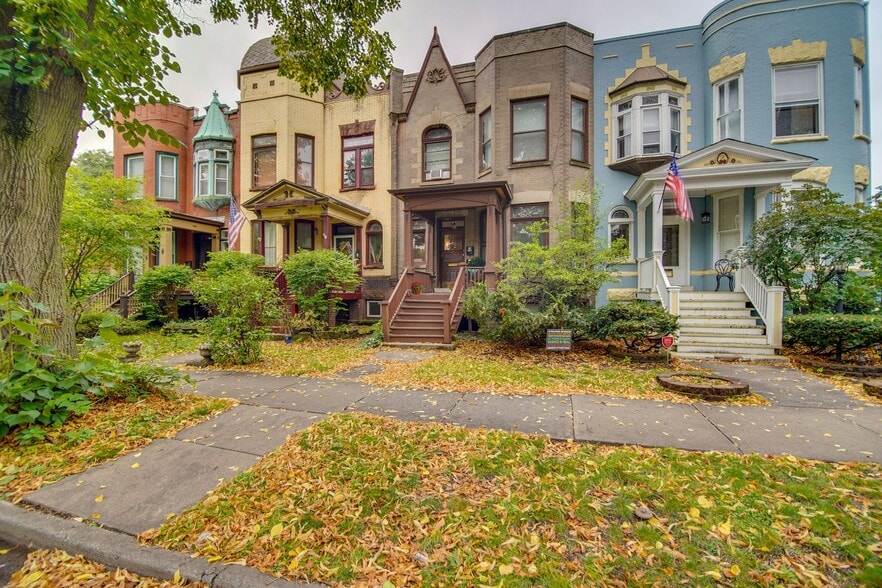 Building Photo - 315 S Maple Ave