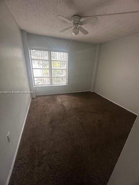 Building Photo - 4160 Inverrary Dr