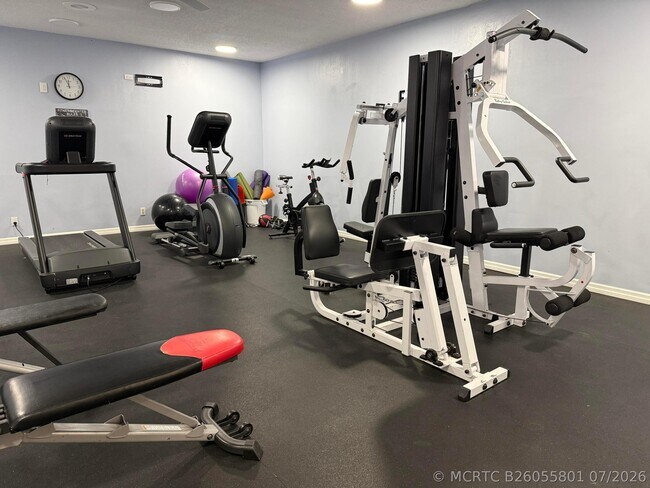 Building Photo - 3540 S Ocean Blvd