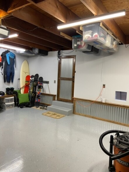 Garage - 2809 Via Clarez