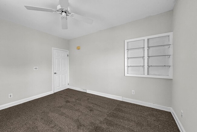 Building Photo - 3940 Delmar Ave