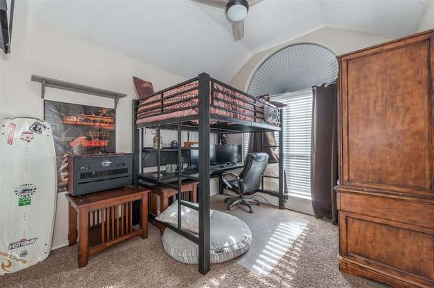 Building Photo - 537 Meadowcrest Dr
