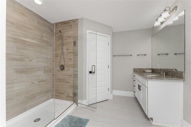 Building Photo - 22497 Vale Ave