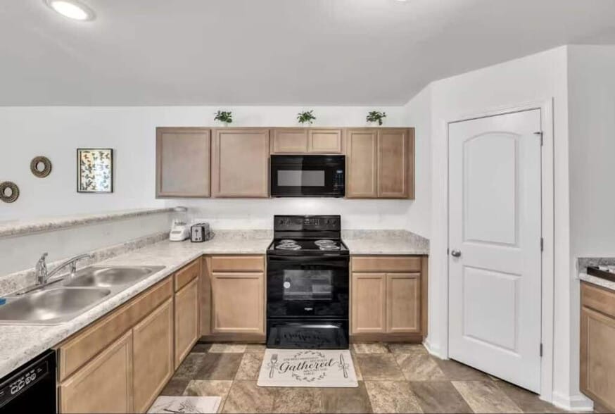 Building Photo - 2017 Peggy Joe Wy