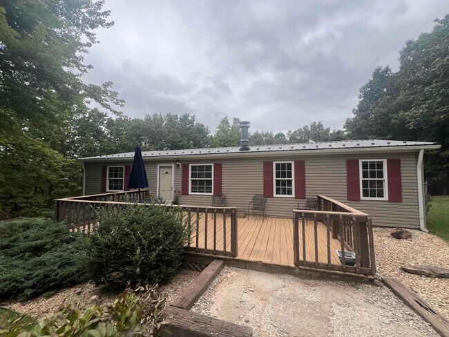 Primary Photo - 347 Colemans Mill Rd