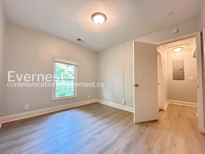 Building Photo - 438 Lanier St NW